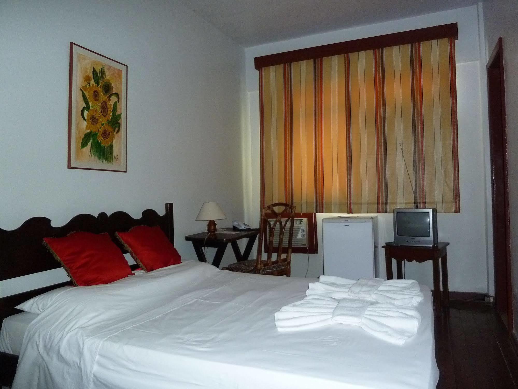 Villa Romana Hotel Salvador Bagian luar foto