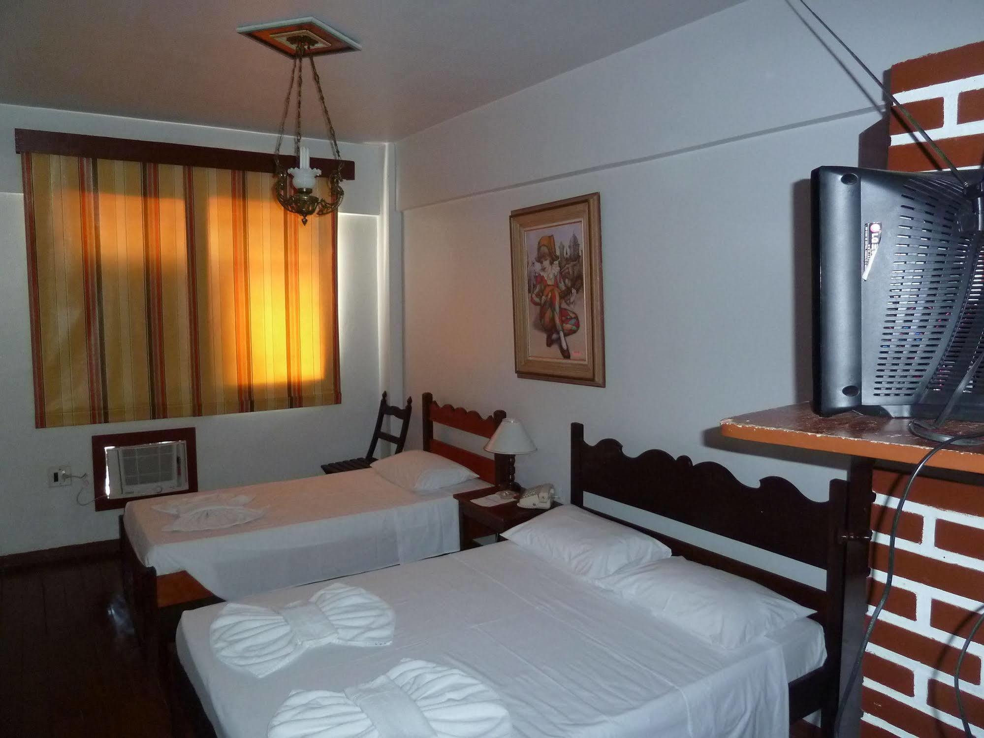 Villa Romana Hotel Salvador Bagian luar foto